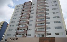 Condomínio Everest Flat